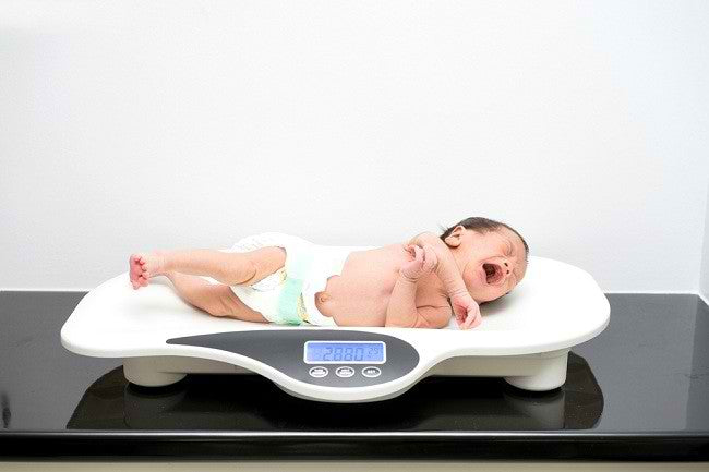 Patokan Berat Badan Bayi Normal Sesuai Usianya