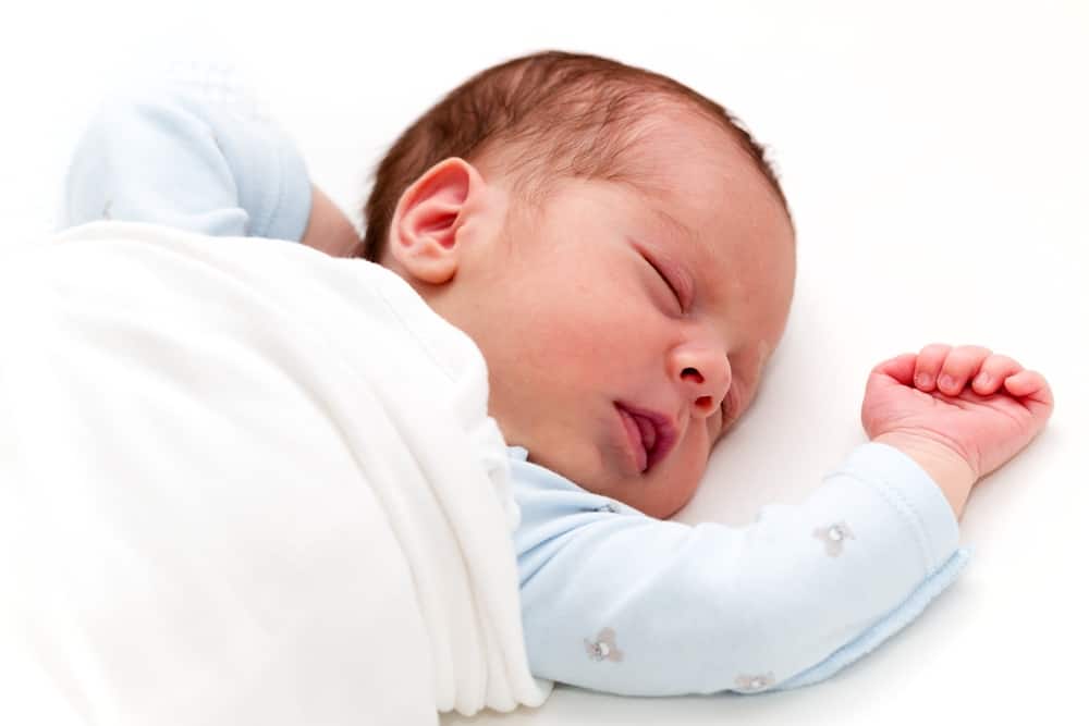 Bayi Baru Lahir Mendengkur Saat Tidur, Apakah Normal?